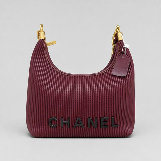 Burgundy Pleated Leather-Look Hobo Shoulder Bag with Chunky Gold Chain Straps