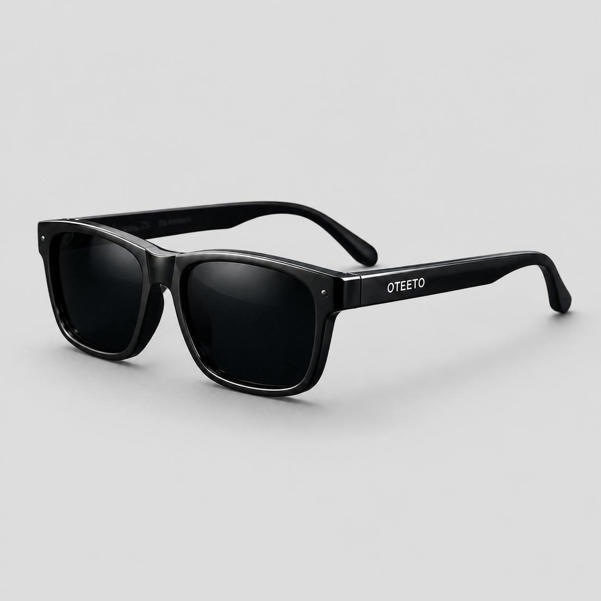 Men's & Women's Unisex Sunglasses - Glossy Black Wayfarer-Style Frame